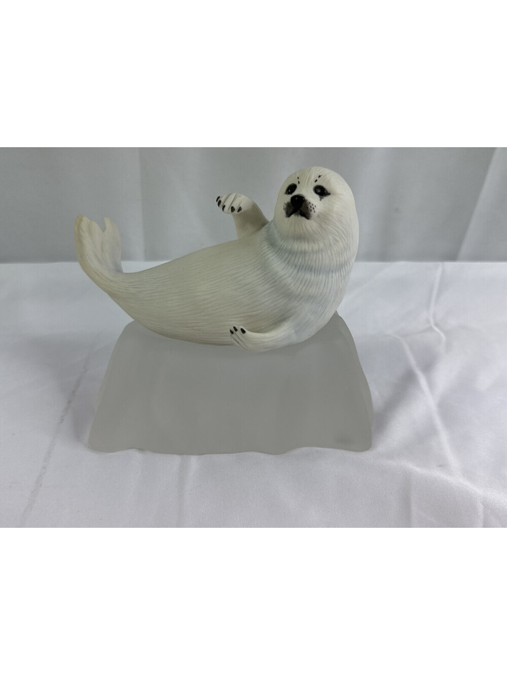 1987 Franklin Mint Ceramic White Seal Snow Pup Figurine On Ice Rock
